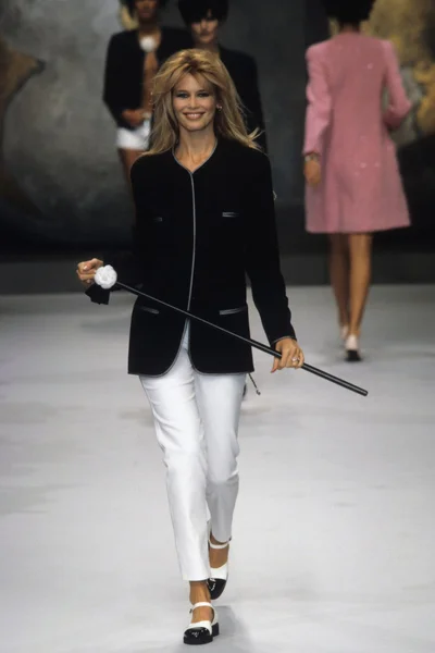 Look 32